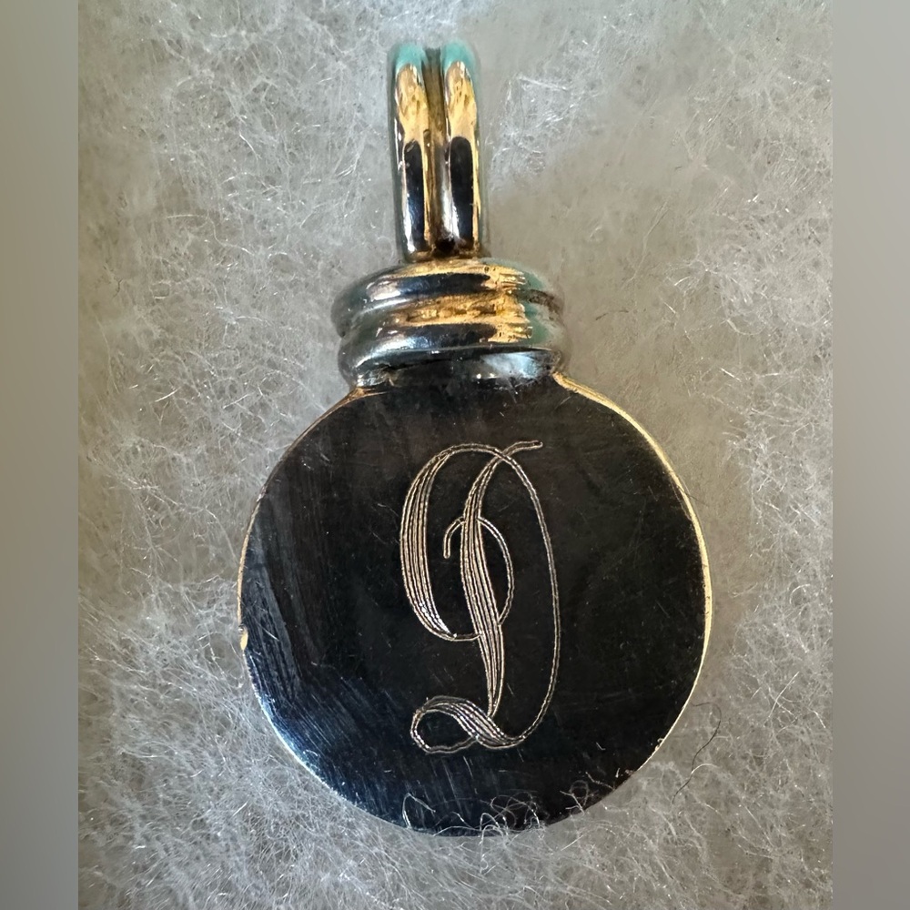 Vintage 925 Silver Cursive D Pendant Circle - Picture 2 of 5
